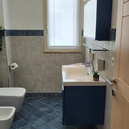 Apartamento Barbato Guest House, Spaziosi Con Terrazza, 3 E Parcheggio Privato