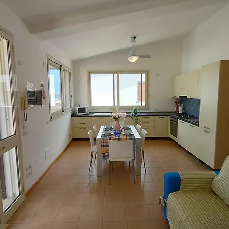 Barbato Guest House, Spaziosi Con Terrazza, 3 E Parcheggio Privato