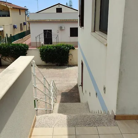 Barbato Guest House, Spaziosi Con Terrazza, 3 E Parcheggio Privato Reitani