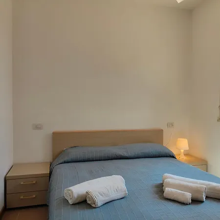 Barbato Guest House, Spaziosi Con Terrazza, 3 E Parcheggio Privato Reitani